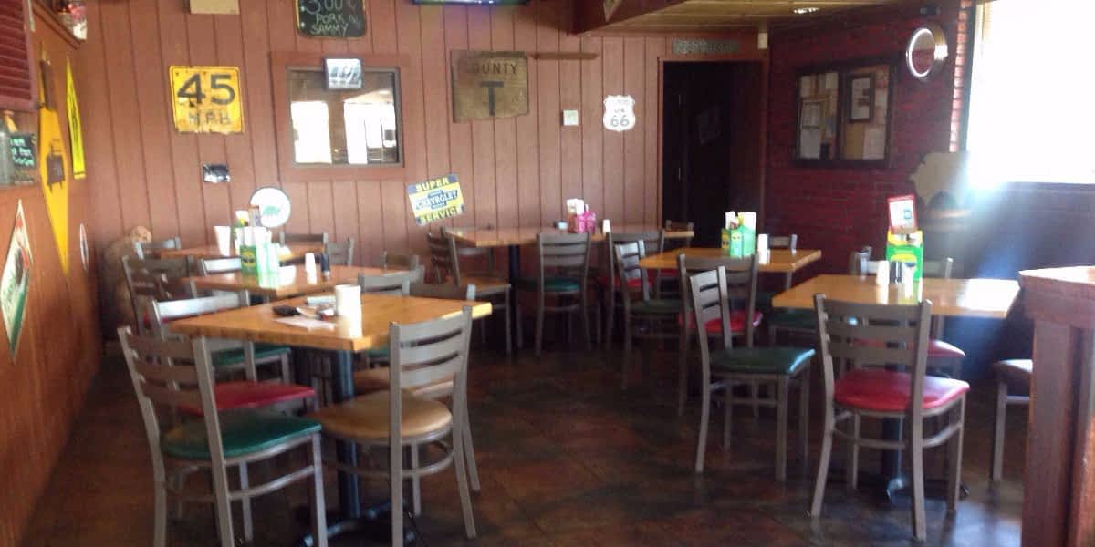 TBob's Smoked BBQ, 1165 S. Elmhurst Road, Des Plaines, IL 60016