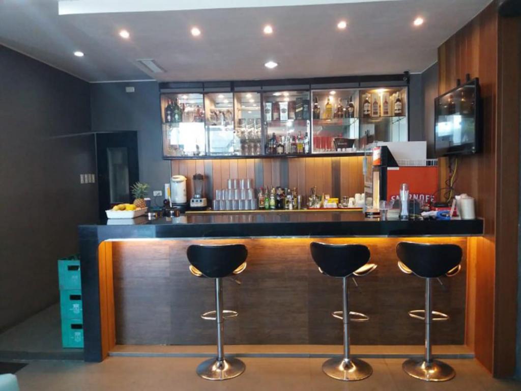 Paragon Family KTV, The Brick Road, Marcos Highway Corner Felix Avenue