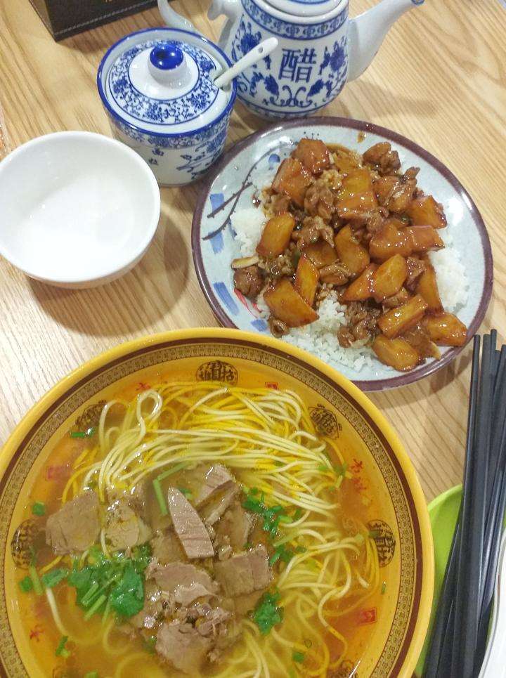 Chinese Beef Noodle House, located at Legaspi Village, Makati City