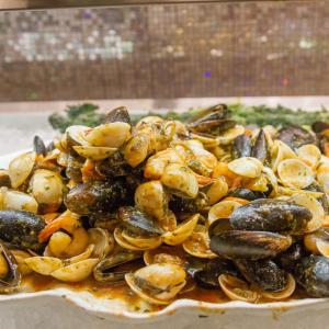100's Seafood Grill Buffet, 2828 Camino Del Rio S, San Diego ...
