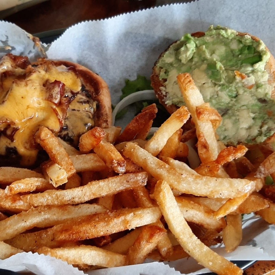 Surf Shack Burgers & Wings, located at Tamarindo, Costa Rica Foodporn