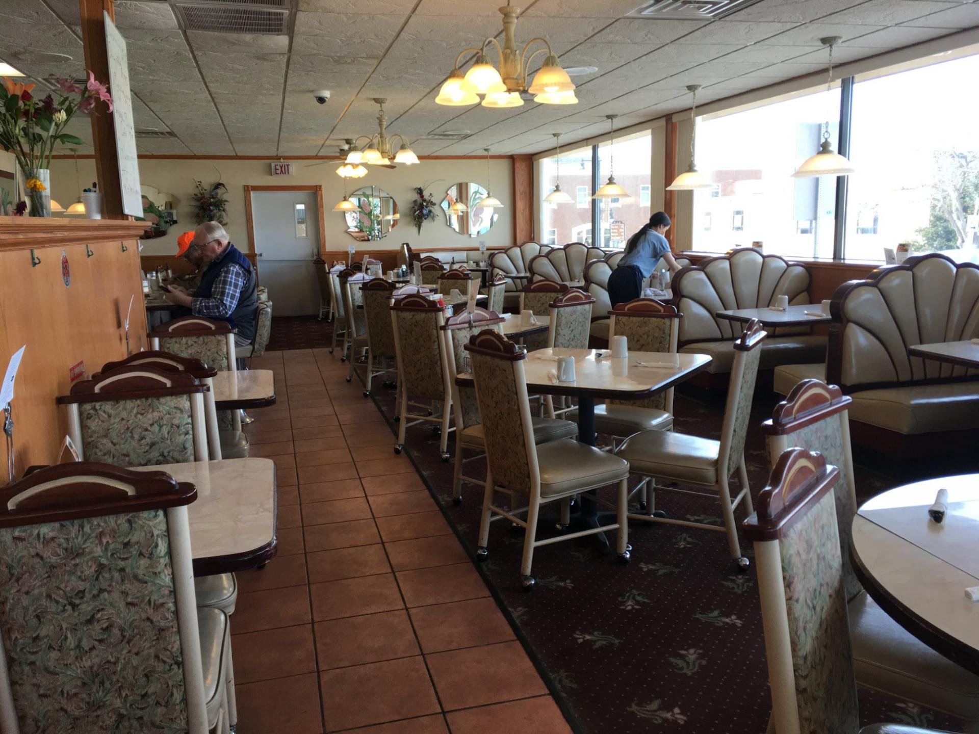 Mother's Day Family Restaurant, 417 E Lake St, Horicon, WI, United